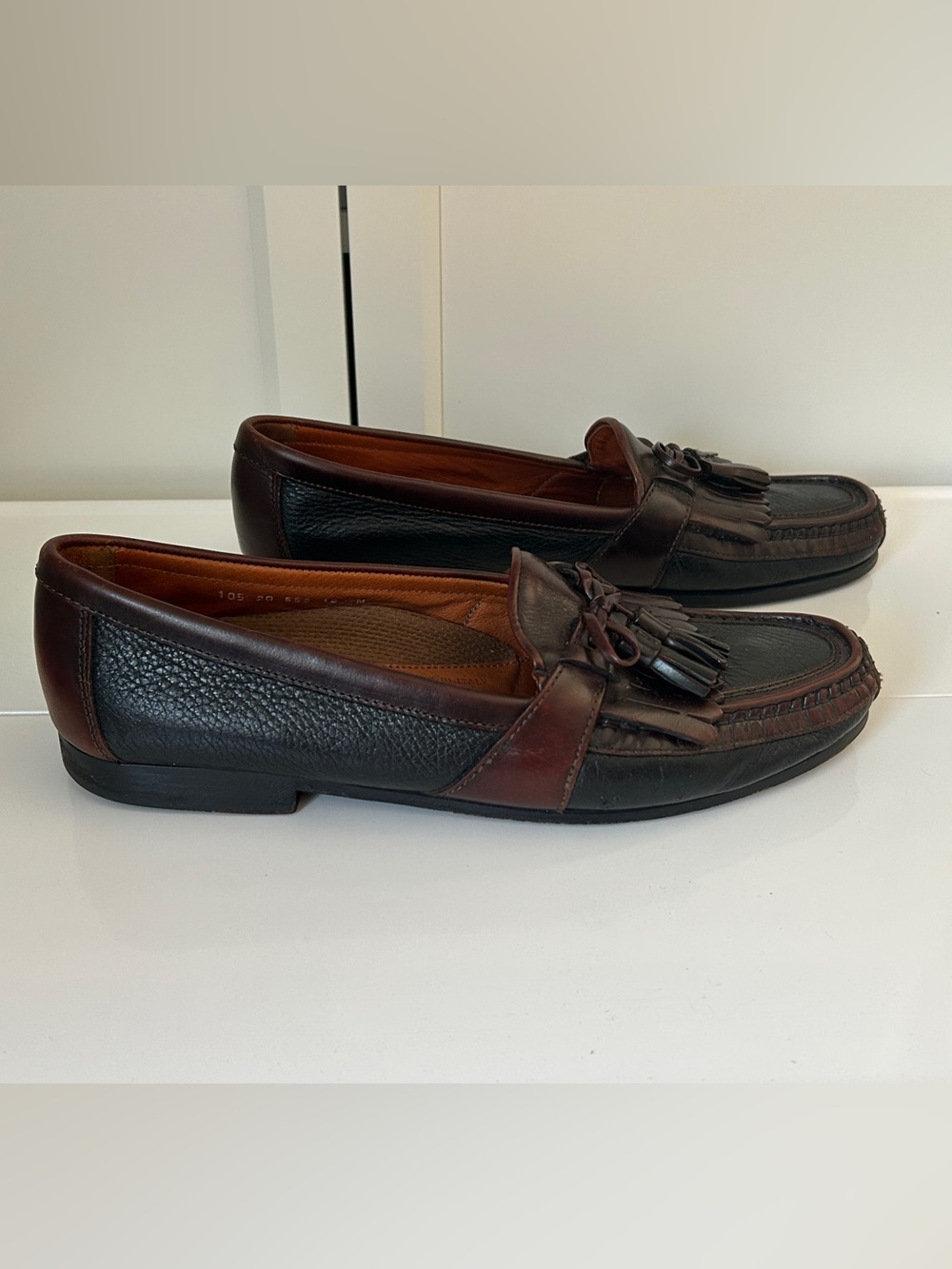 Johnston & Murphy Passport Mens 12 M Kiltie Tassel Loafers Made in Italy Slip On